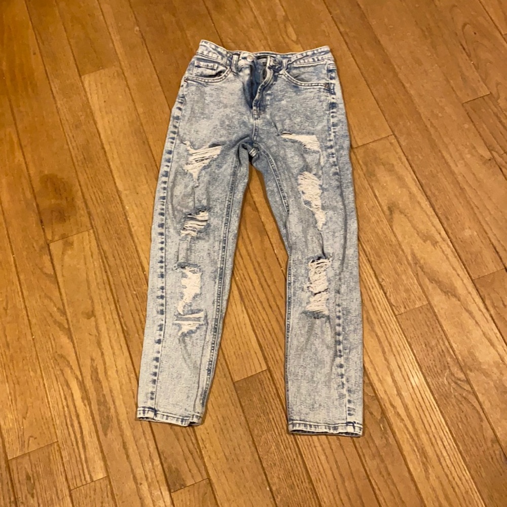 High Rise Mom Jean ripped size 2